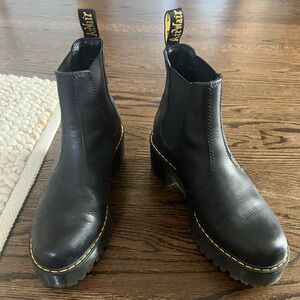 Barely worn Dr Martens Wyoming Rometty Black leather size 8/8.5US 39 EU